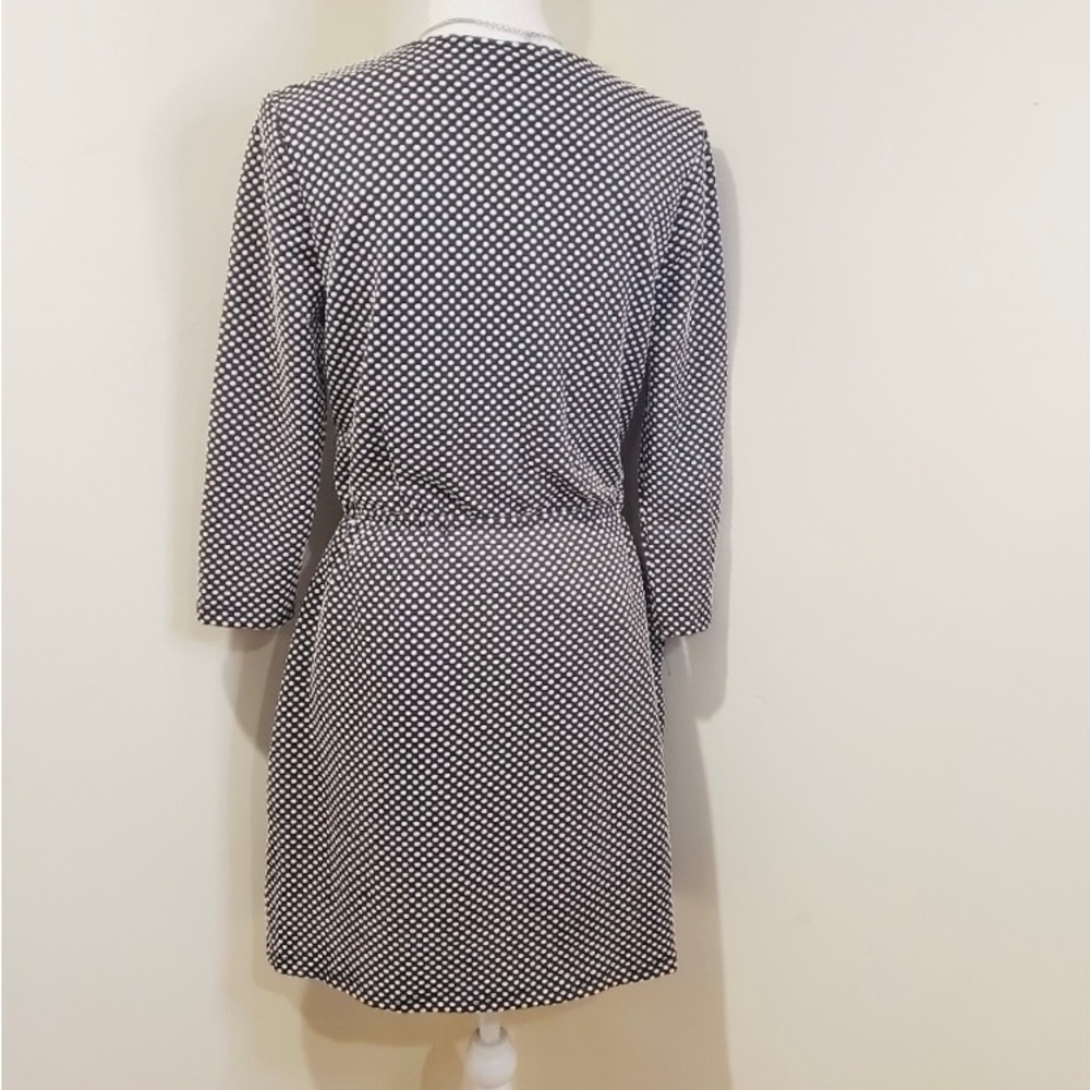 Dress - Picture 5 of 8